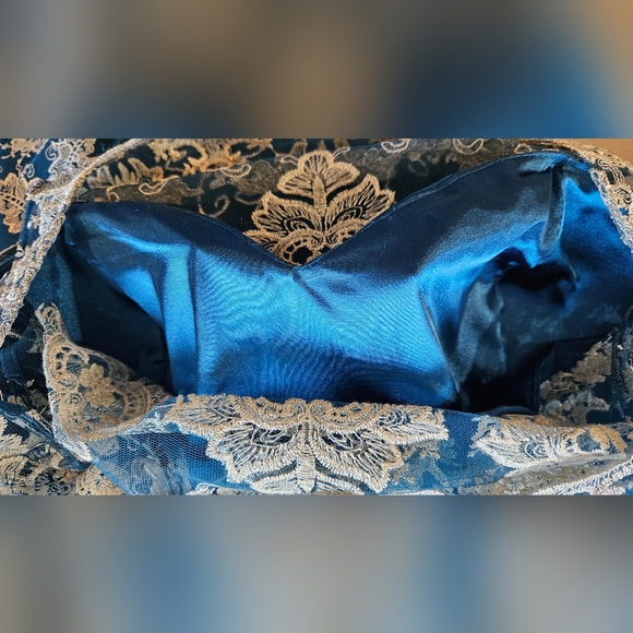 Teal and gold tulle dress - Picture 3 of 10